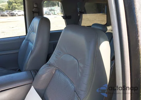 1998 Ford Explorer Sport из США, поврежденный, VIN 1FMYU22E3WUC85544